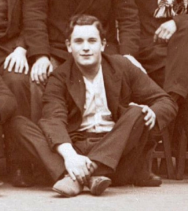 Roger Aliquot à l'école Estienne <br>(photo de classe)- Paris